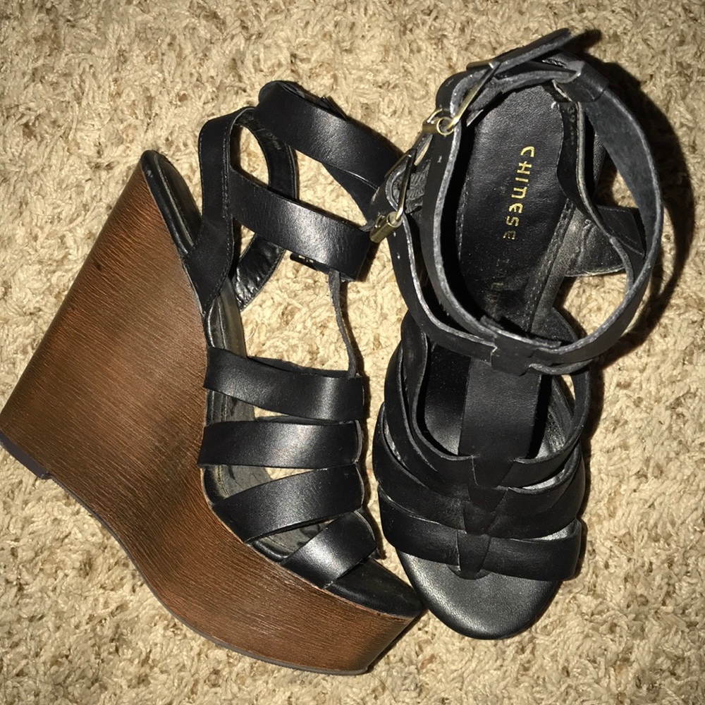 Chinese Laundry wedges